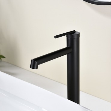 Смеситель для раковины GANZER 19112-C Чёрный